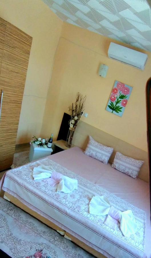 Rose & Water Guest House Pavel Banea Exterior foto